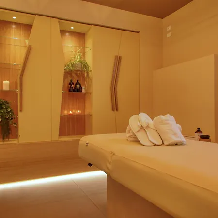Palazzo Del Garda & Hotell 4*