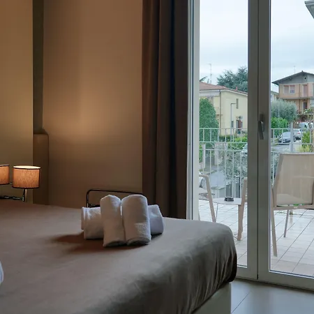 Hotell Palazzo Del Garda &