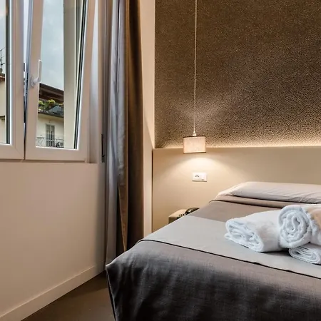 Hotel Palazzo Del Garda & 4*