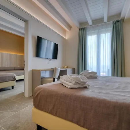 Hotel Palazzo Del Garda &