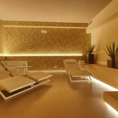 Palazzo Del Garda & 4*
