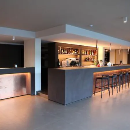 Palazzo Del Garda & فندق