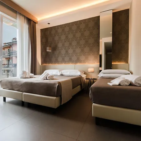 Palazzo Del Garda & 4*