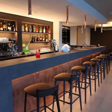 فندق Palazzo Del Garda & 4*