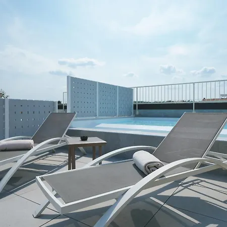 Palazzo Del Garda & فندق ديسينسانو ديل غاردا