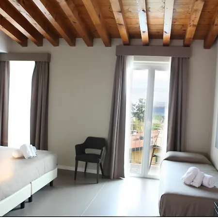 Palazzo Del Garda & Hotel 4*