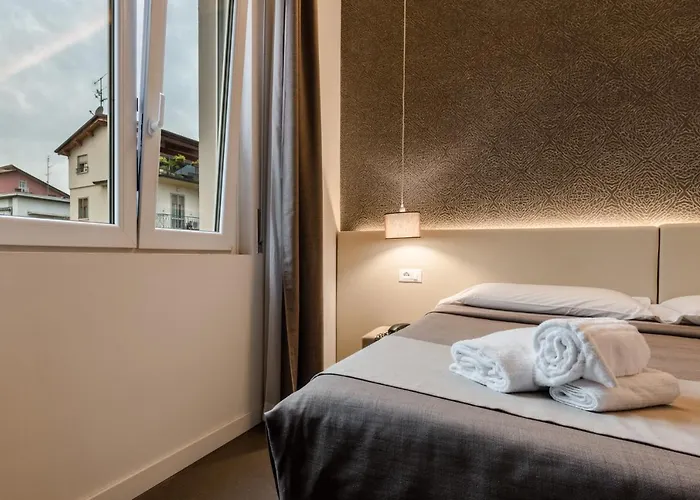 فندق Palazzo Del Garda & 4*