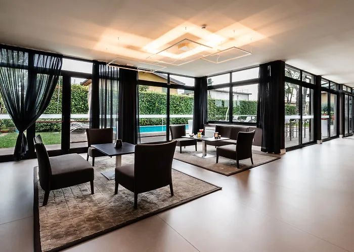 فندق Palazzo Del Garda &