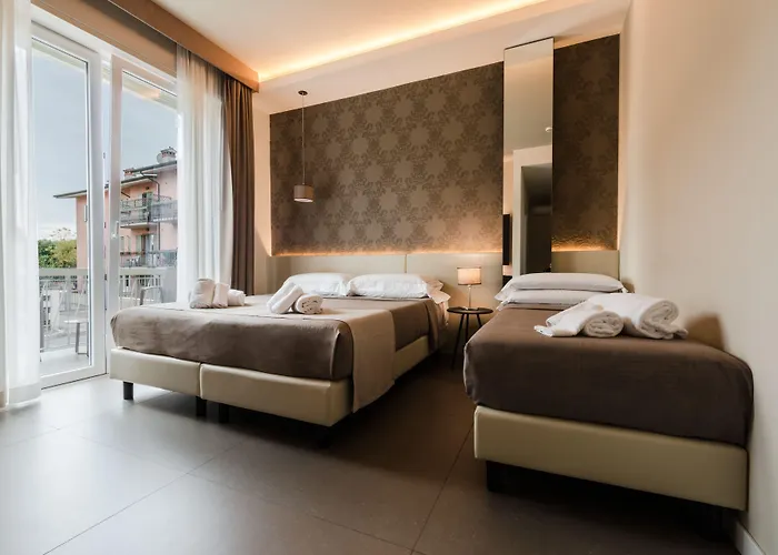 Palazzo Del Garda & 4*